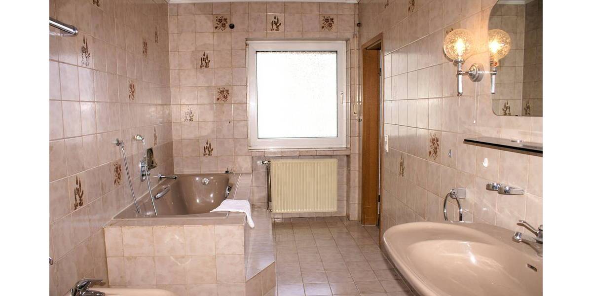 Mehrfamilienhaus, Wohnhaus Much - 1 Zimmer, 370.000&euro; | Angebot:25779626