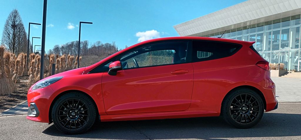 Ford Fiesta 23.500 km 18.950 &euro; Gummersbach 51647