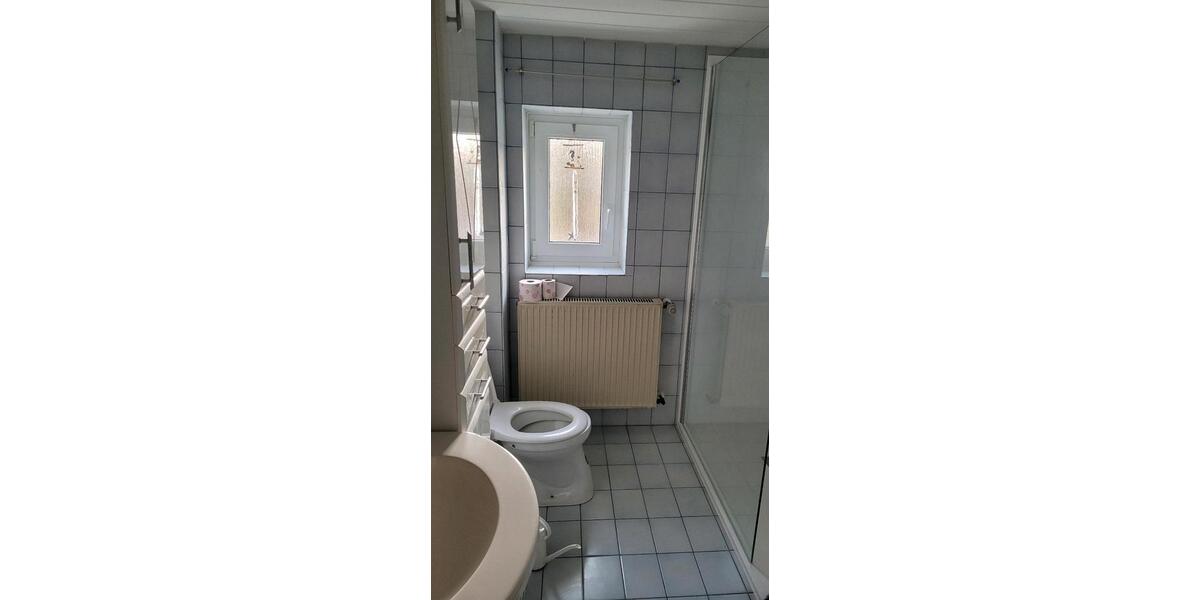 Erdgeschoßwohnung Gummersbach - 3 Zimmer, 70 m&sup2;, 600&euro; | Angebot:25874340