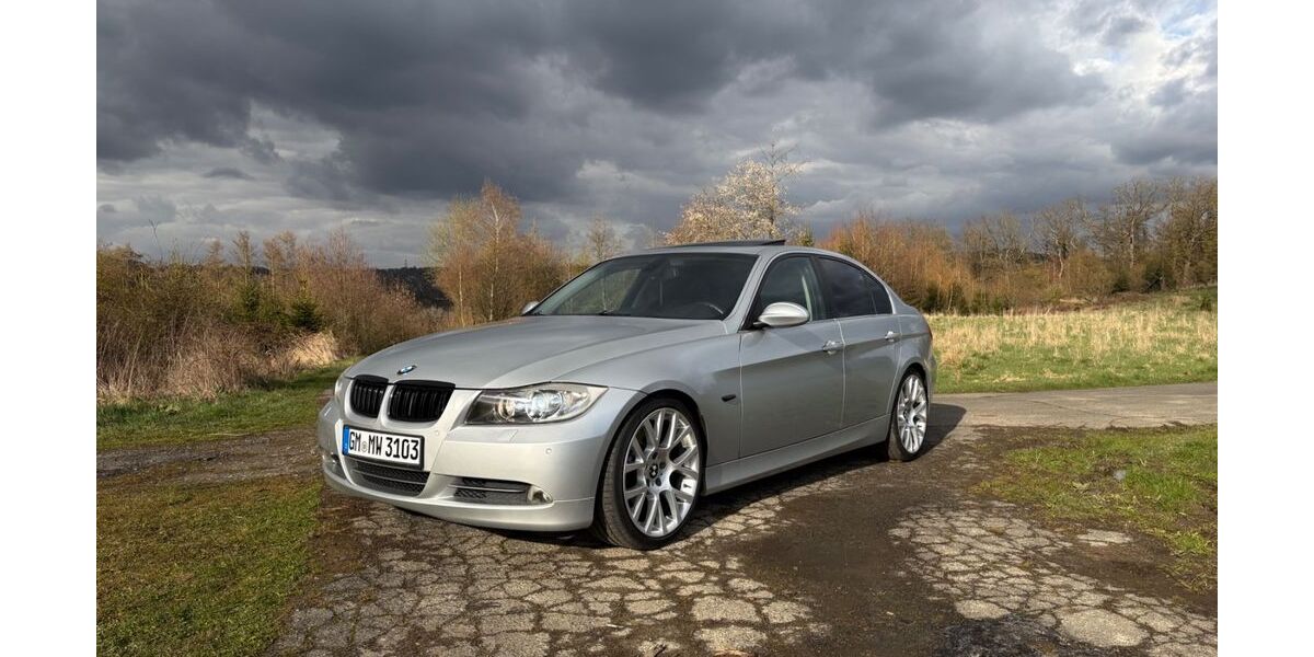 BMW 330 251.000 km 7.500 &euro; Wiehl 51674