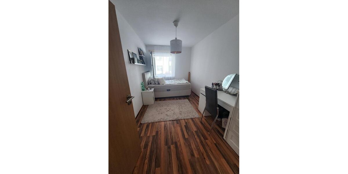 Etagenwohnung Wiehl - 4.5 Zimmer, 110 m&sup2;, 1.000&euro; | Angebot:27586591