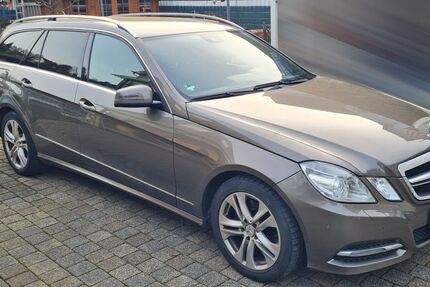 Mercedes-Benz E 250 240.775 km 6.400 &euro; Gummersbach 51766