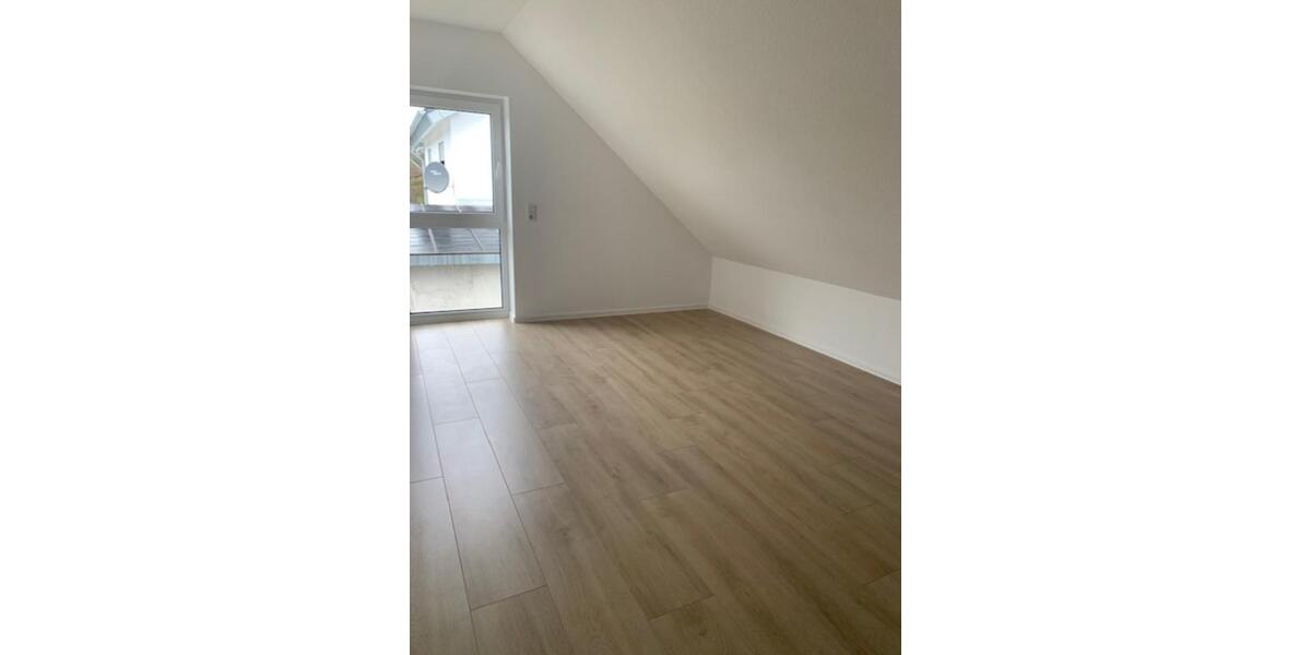 Doppelhaushälfte Nümbrecht - 9 Zimmer, 268 m&sup2;, 475.000&euro; | Angebot:21692398