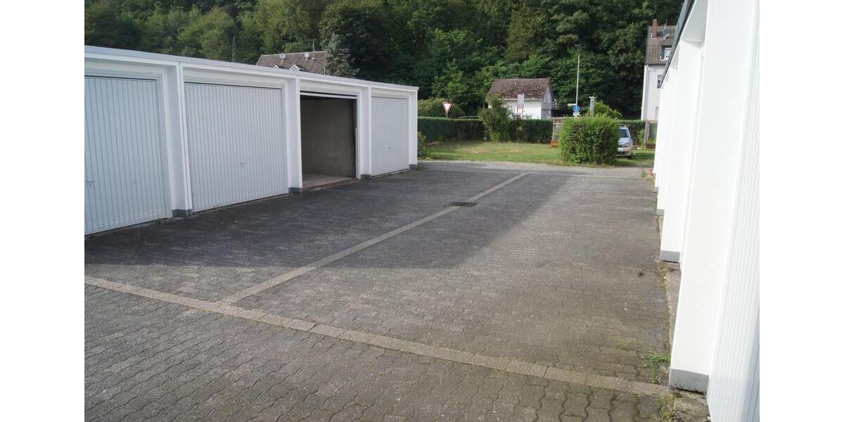 Hochparterre Gummersbach Berstig Süd - 2 Zimmer, 75 m&sup2;, 590&euro; | Angebot:25633250