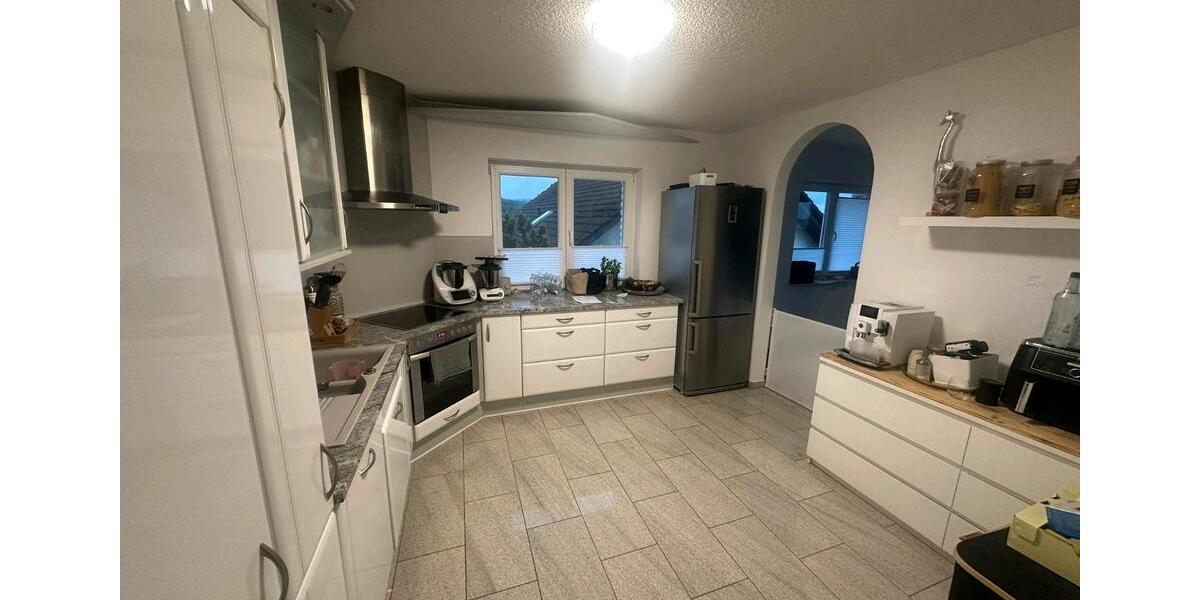 Einfamilienhaus Reichshof - 9 Zimmer, 147 m&sup2;, 490.000&euro; | Angebot:27186102