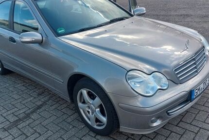 Mercedes-Benz C 220 245.000 km 4.800 &euro; Waldbröl 51545