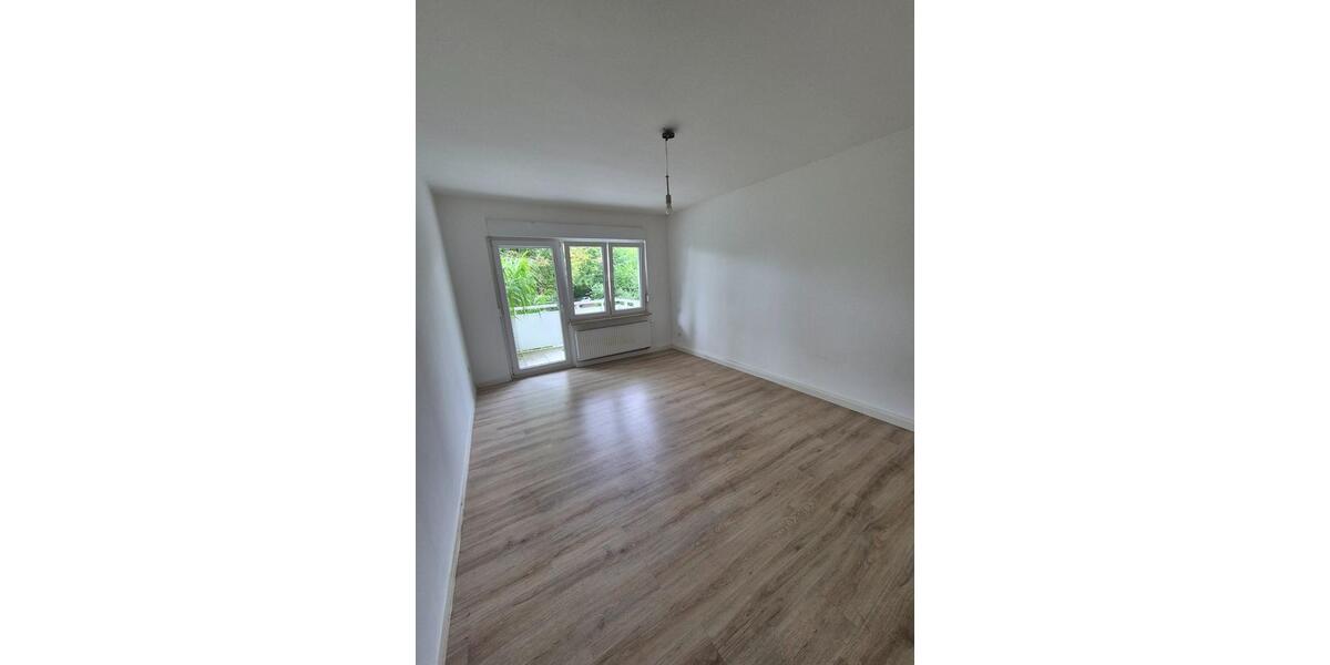 Hochparterre Gummersbach - 2 Zimmer, 52 m&sup2;, 600&euro; | Angebot:25873456