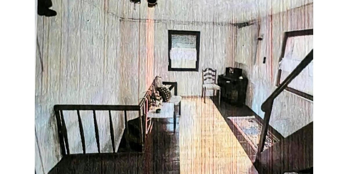 Mehrfamilienhaus, Wohnhaus Wiehl - 6 Zimmer, 140 m&sup2;, 200.000&euro; | Angebot:27457308