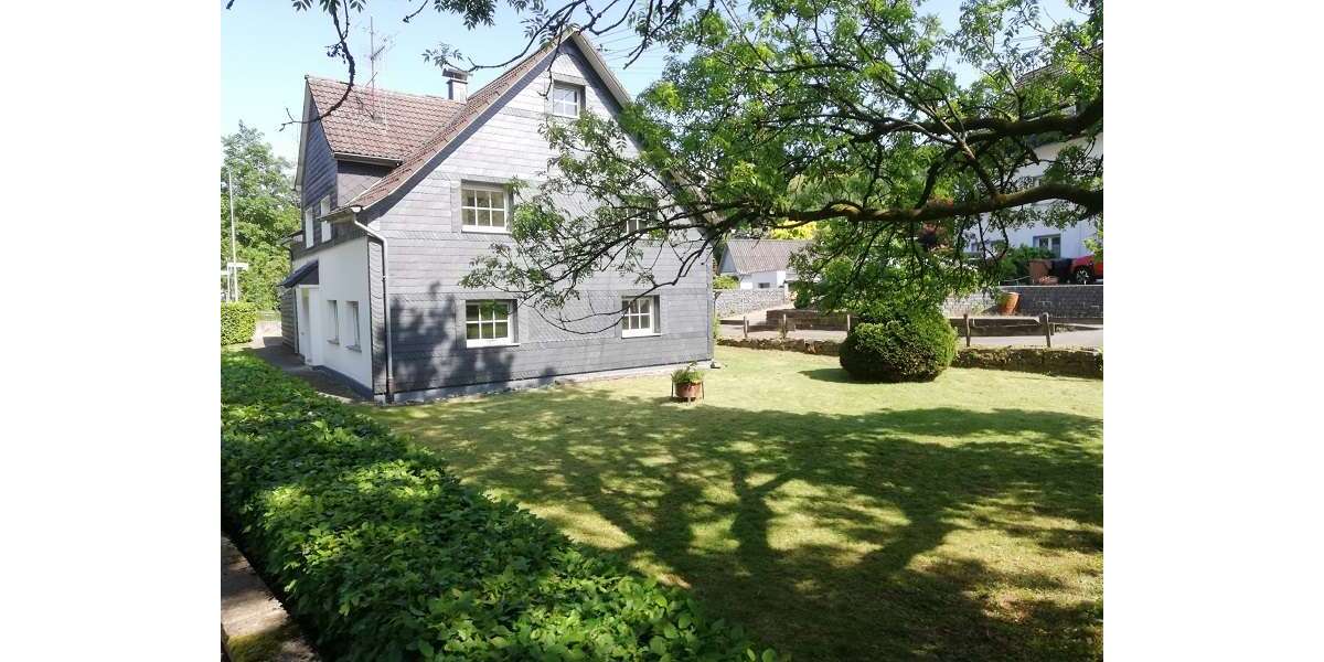 Einfamilienhaus Bergneustadt - 6 Zimmer, 170 m&sup2;, 350.000&euro; | Angebot:25137679