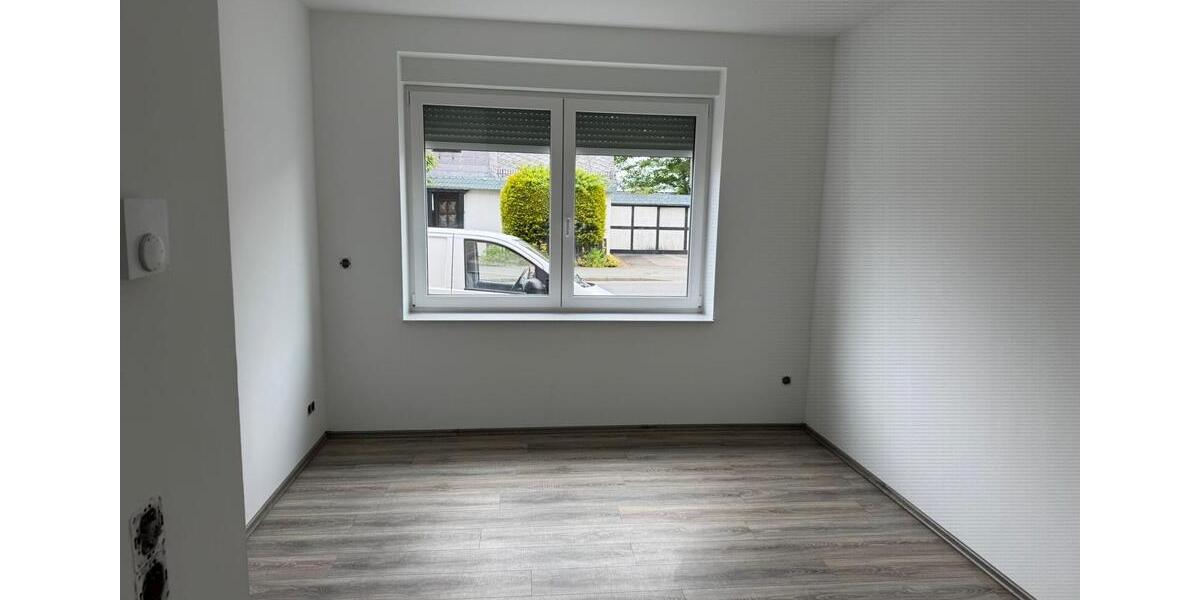 Erdgeschoßwohnung Radevormwald - 3 Zimmer, 77 m&sup2;, 950&euro; | Angebot:26680742
