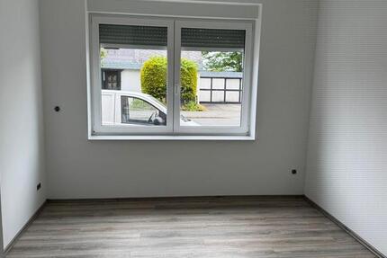 Wohnung Radevormwald - 3 Zimmer, 77 m&sup2;, 950&euro; | Angebot:26680742