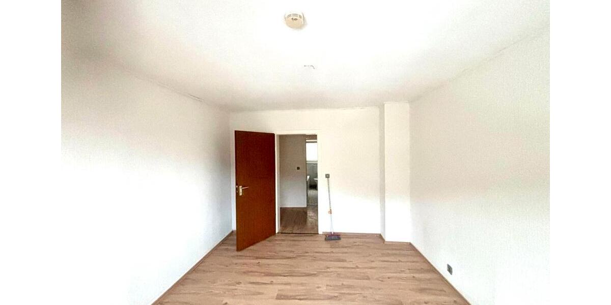 Etagenwohnung Bergneustadt - 3 Zimmer, 66 m&sup2;, 504&euro; | Angebot:25751678