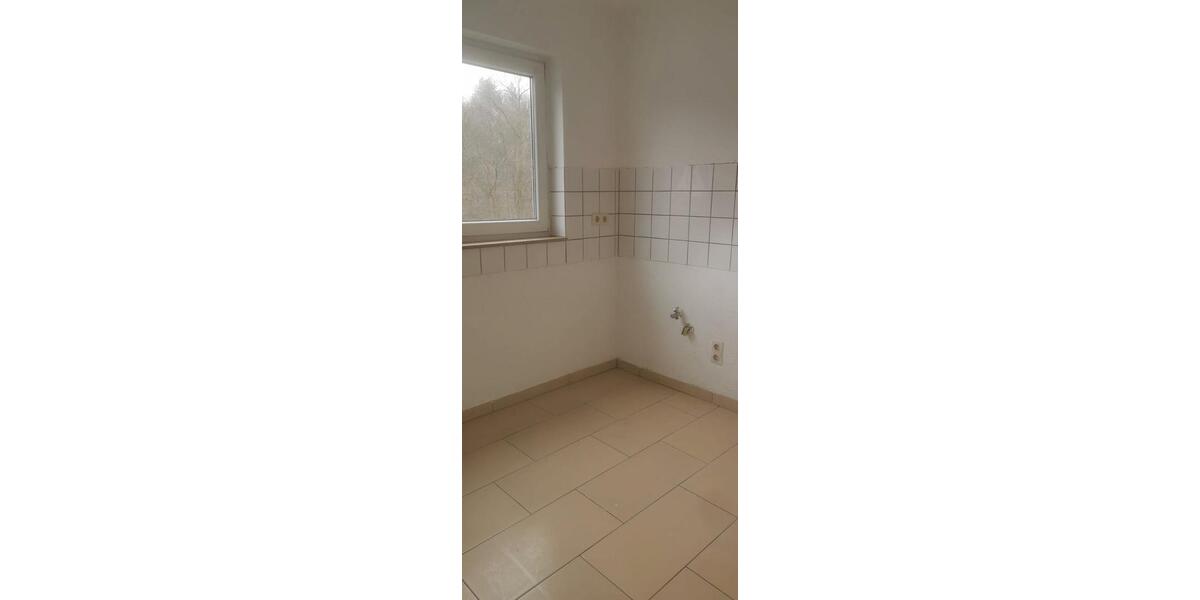 Hochparterre Radevormwald - 3 Zimmer, 86 m&sup2;, 800&euro; | Angebot:26150911