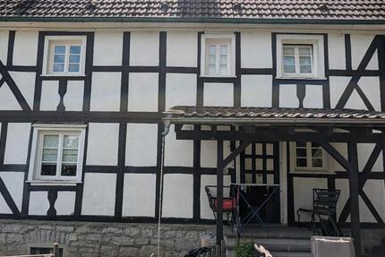 Haus Engelskirchen - 6 Zimmer, 190 m&sup2;, 390.000&euro; | Angebot:27534467