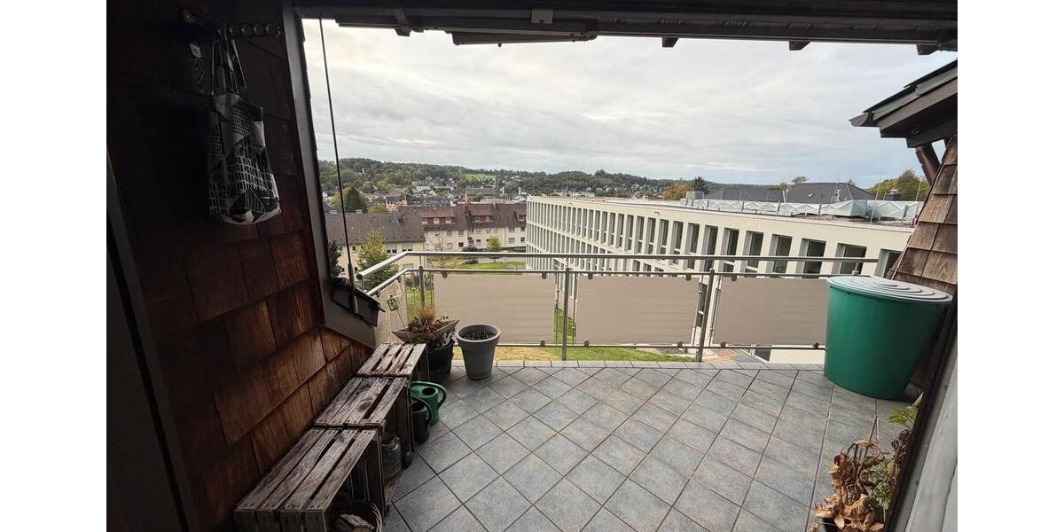 Etagenwohnung Waldbröl - 5 Zimmer, 112 m&sup2;, 990&euro; | Angebot:27549528