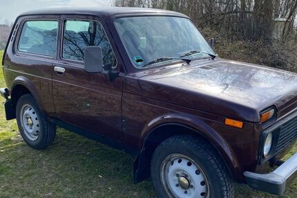 Lada Niva 45.000 km 6.200 &euro; Gummersbach 51647