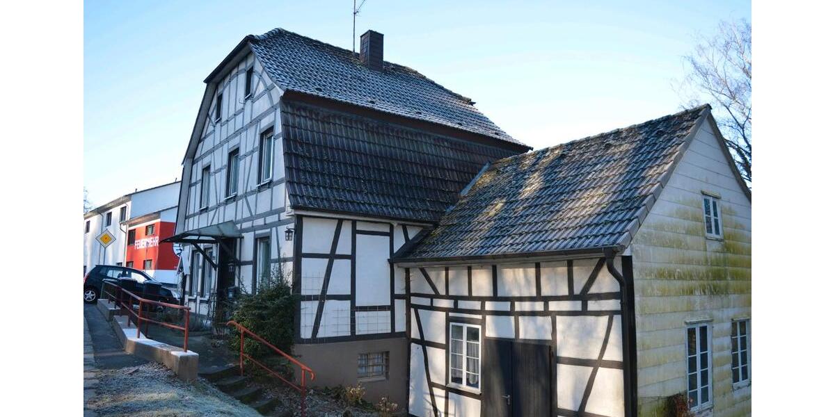 Einfamilienhaus Kürten - 7 Zimmer, 166 m&sup2;, 295.000&euro; | Angebot:25880820