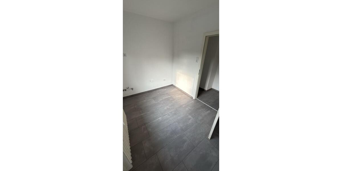 Etagenwohnung Plettenberg - 2 Zimmer, 51 m&sup2;, 350&euro; | Angebot:25858674