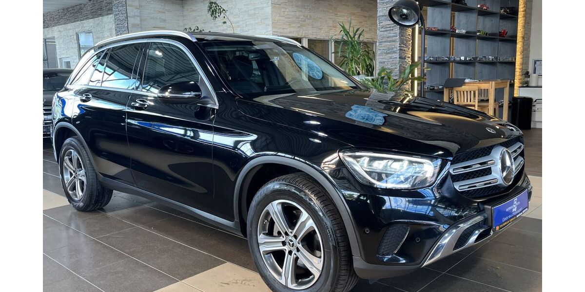 Mercedes-Benz GLC 200 147.628 km 28.000 &euro; Eitorf 53783