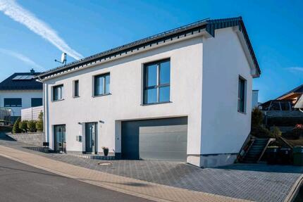 Haus Kierspe - 4 Zimmer, 133 m&sup2;, 560.000&euro; | Angebot:25087985