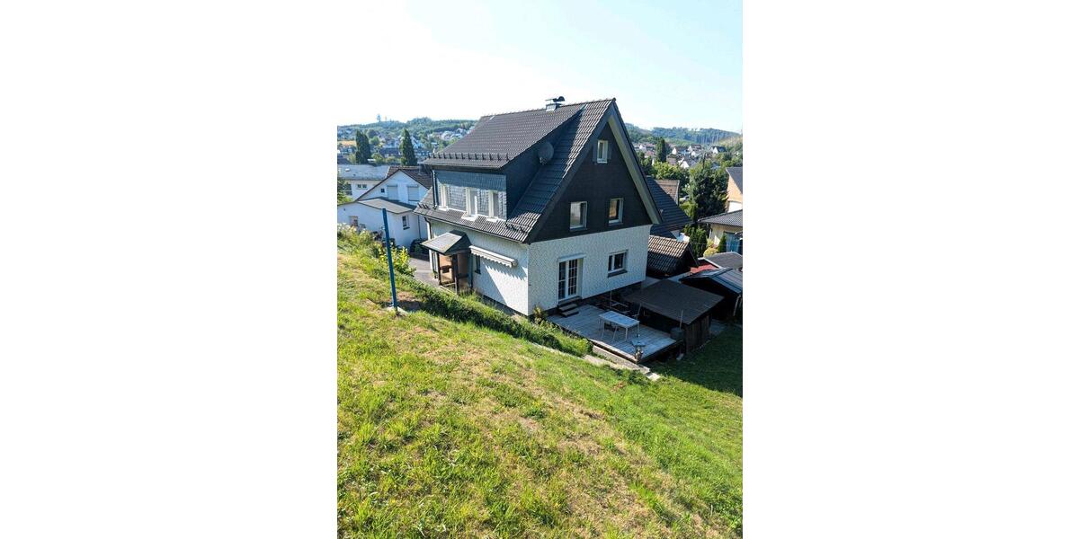 Einfamilienhaus Bergneustadt - 5 Zimmer, 135 m&sup2;, 298.000&euro; | Angebot:27094952