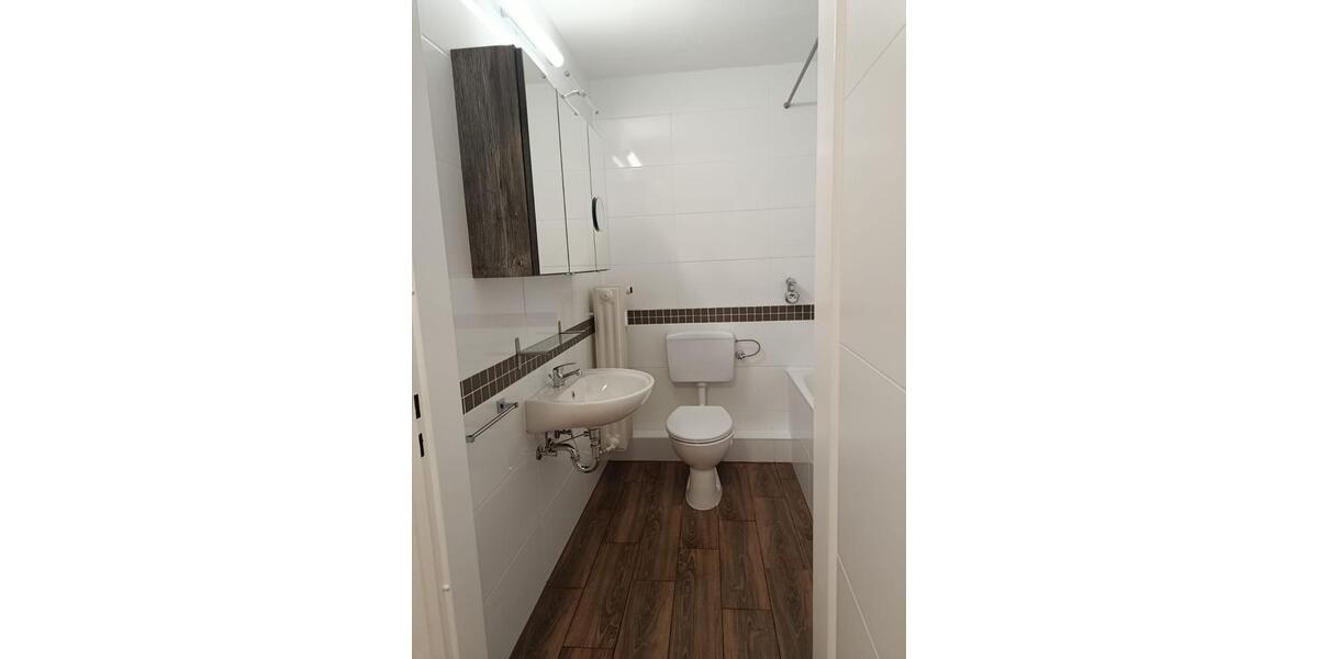 Etagenwohnung Bergneustadt - 2.5 Zimmer, 62 m&sup2;, 850&euro; | Angebot:27533410