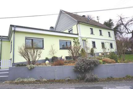 Haus Reichshof- Sotterbach Sotterbach - 6 Zimmer, 196 m&sup2;, 280.000&euro; | Angebot:23882524