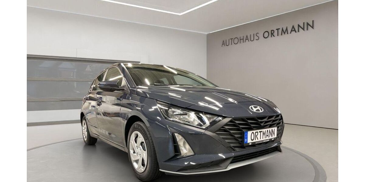 Hyundai i20 7.600 km 19.990 &euro; Wissen 57537