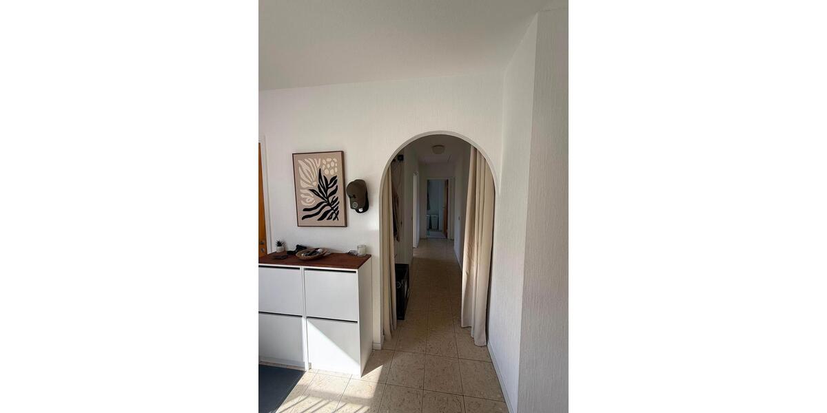 Etagenwohnung Nümbrecht - 3 Zimmer, 93 m&sup2;, 1.000&euro; | Angebot:27583782