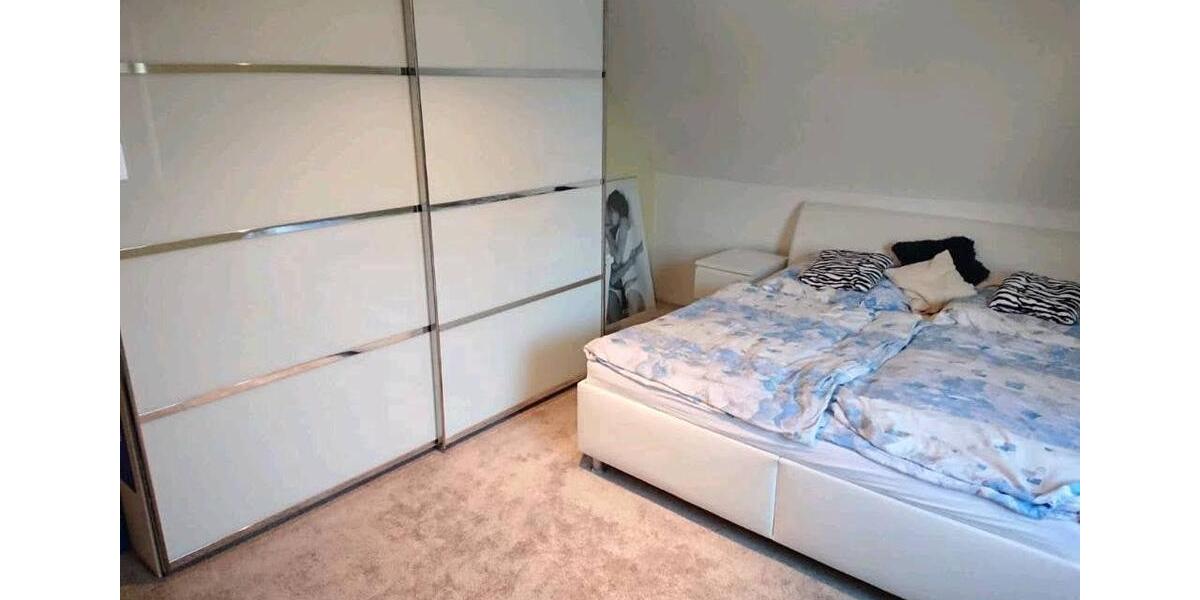 Dachgeschoßwohnung Wermelskirchen - 3.5 Zimmer, 60 m&sup2;, 128.000&euro; | Angebot:27496422