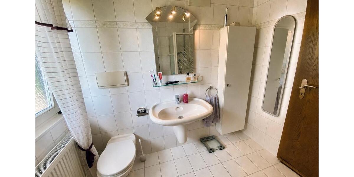 Einfamilienhaus Gummersbach Hepel - 6 Zimmer, 198 m&sup2;, 290.000&euro; | Angebot:27182932