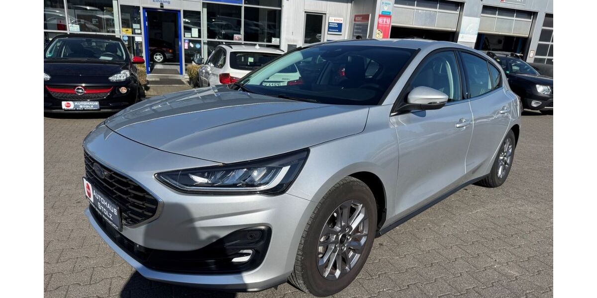 Ford Focus 26.828 km 16.376 &euro; Wipperfürth 51688