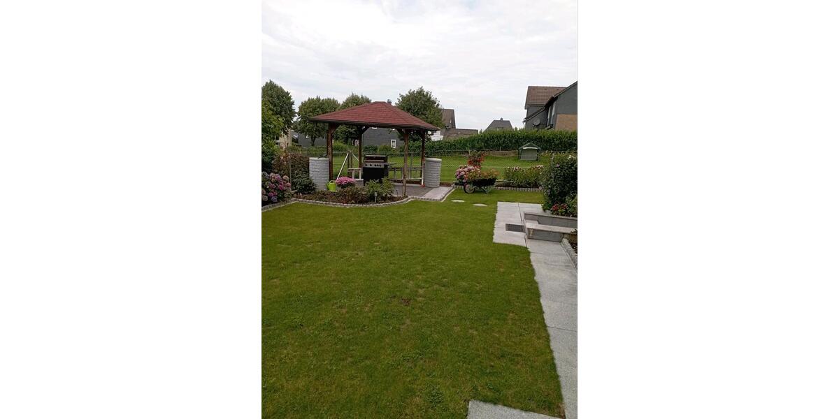 Mehrfamilienhaus, Wohnhaus Wermelskirchen - 12 Zimmer, 320 m&sup2;, 575.000&euro; | Angebot:27168521