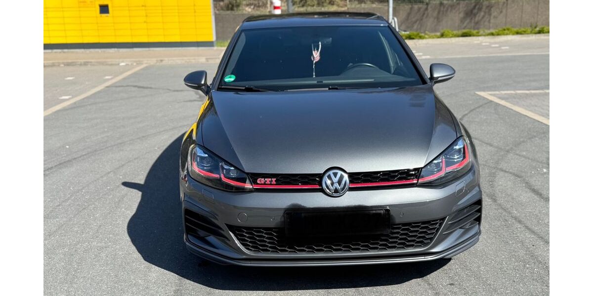 VW Golf 57.000 km 21.000 &euro; Lüdenscheid 58511