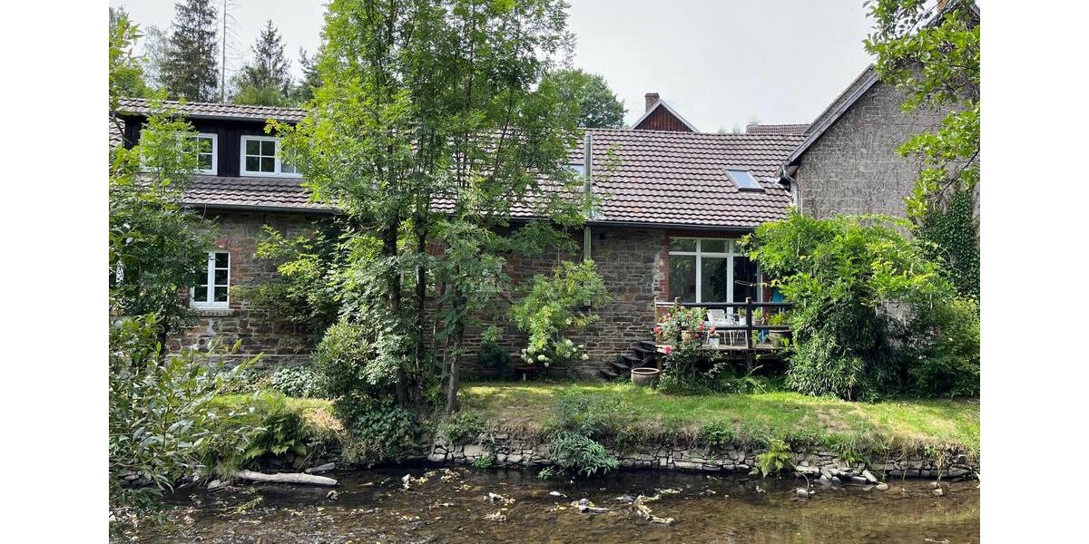 Einfamilienhaus Ruppichteroth - 7 Zimmer, 260 m&sup2;, 560.000&euro; | Angebot:26708480