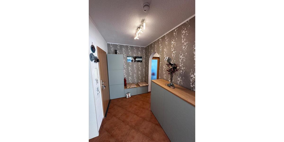Etagenwohnung Lüdenscheid Staberg - 3 Zimmer, 84 m&sup2;, 215.000&euro; | Angebot:24347311