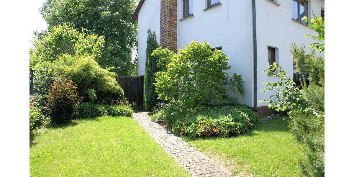 Mehrfamilienhaus, Wohnhaus Ruppichteroth - 9 Zimmer, 279 m&sup2;, 333.000&euro; | Angebot:25742820