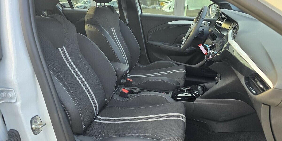 Opel Corsa GS Automatik|Winterpaket|ACC|Kamera 19.575 km 18.550 &euro; Wermelskirchen 42929