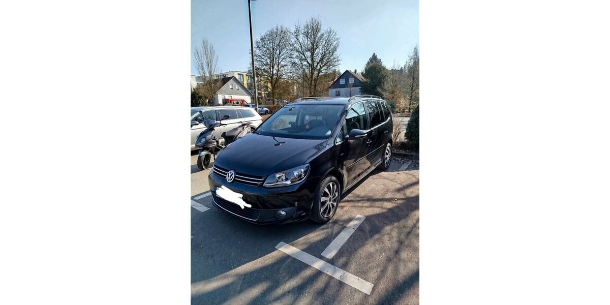 VW Touran 183.000 km 8.900 &euro; Bergneustadt 51702