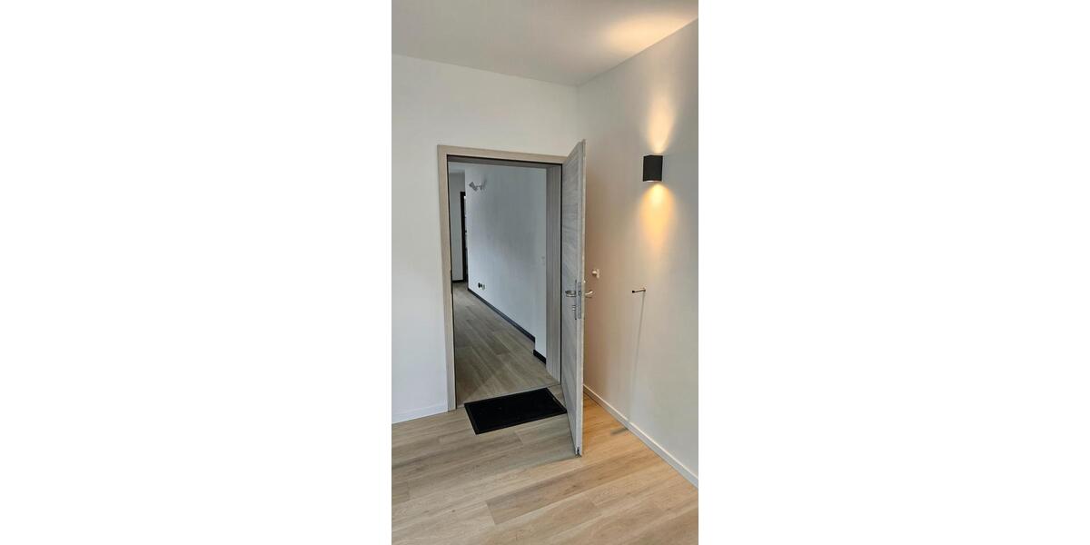 Einfamilienhaus Reichshof - 2.5 Zimmer, 80 m&sup2;, 620&euro; | Angebot:27532790