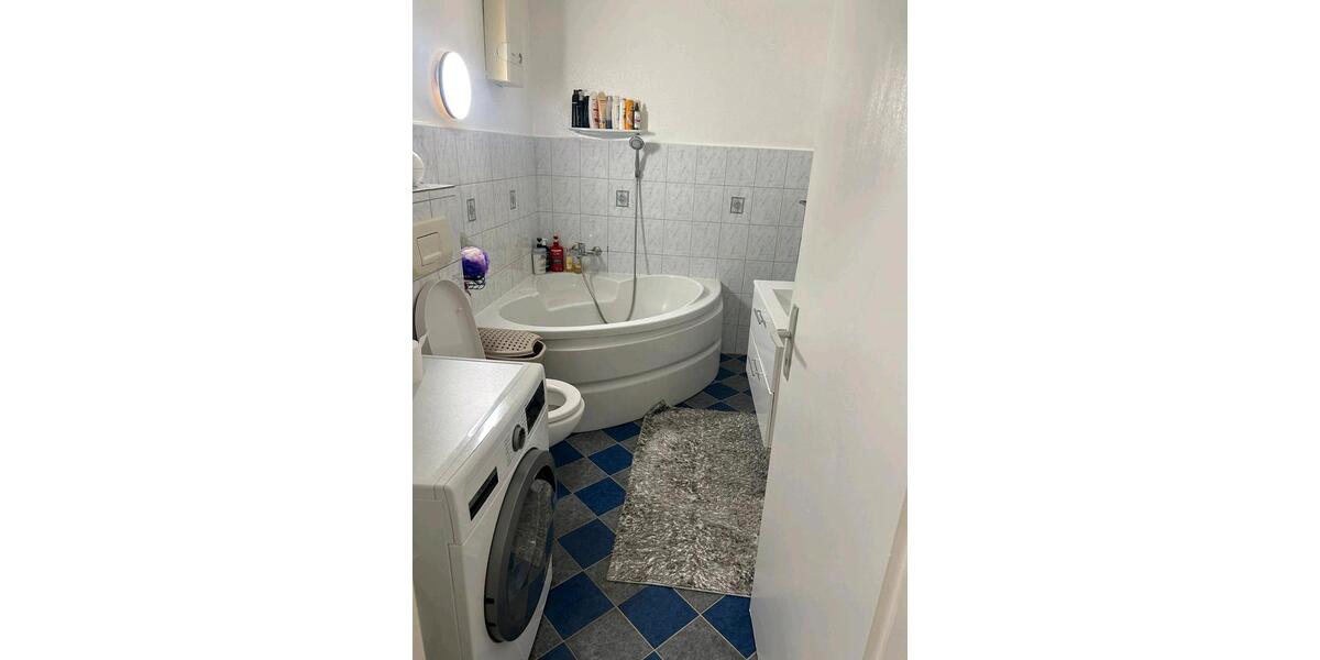 Etagenwohnung Waldbröl - 4 Zimmer, 99 m&sup2;, 220.000&euro; | Angebot:27534777