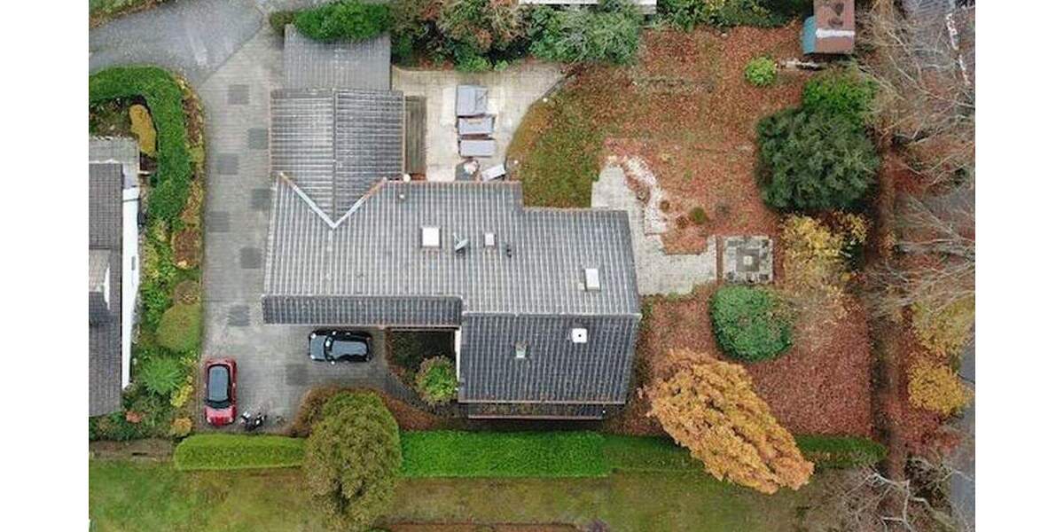 Einfamilienhaus Wiehl - 9 Zimmer, 250 m&sup2;, 679.000&euro; | Angebot:25654227