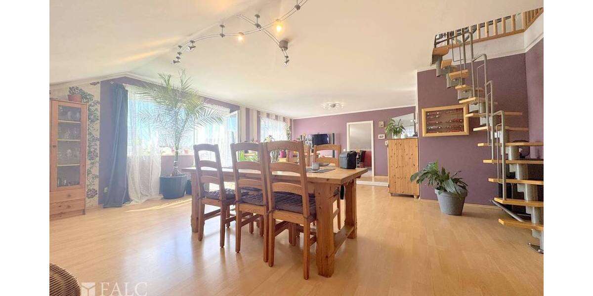 Etagenwohnung Ruppichteroth Schönenberg - 4 Zimmer, 134 m&sup2;, 339.000&euro; | Angebot:25739541