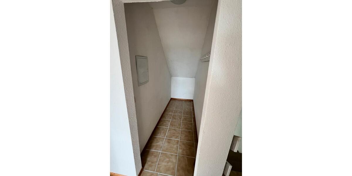 Einfamilienhaus Reichshof - 7 Zimmer, 190 m&sup2;, 1.600&euro; | Angebot:26434486
