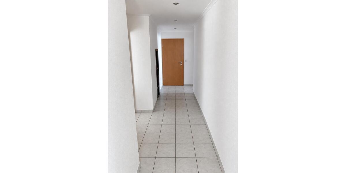 Erdgeschoßwohnung Wenden - 2 Zimmer, 92 m&sup2;, 1.070&euro; | Angebot:27619602