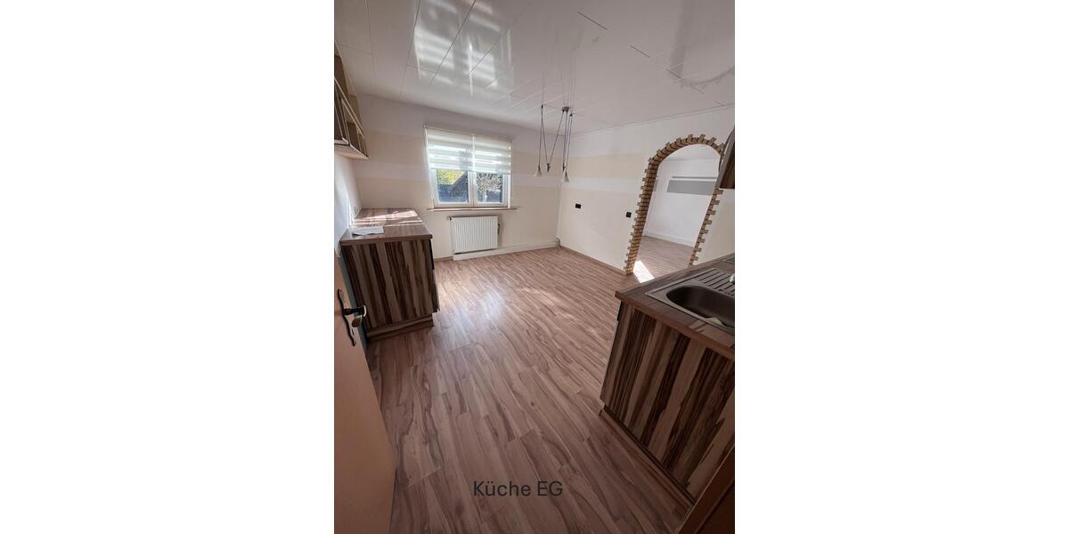 Einfamilienhaus Bergneustadt - 4.5 Zimmer, 130 m&sup2;, 245.000&euro; | Angebot:26415030