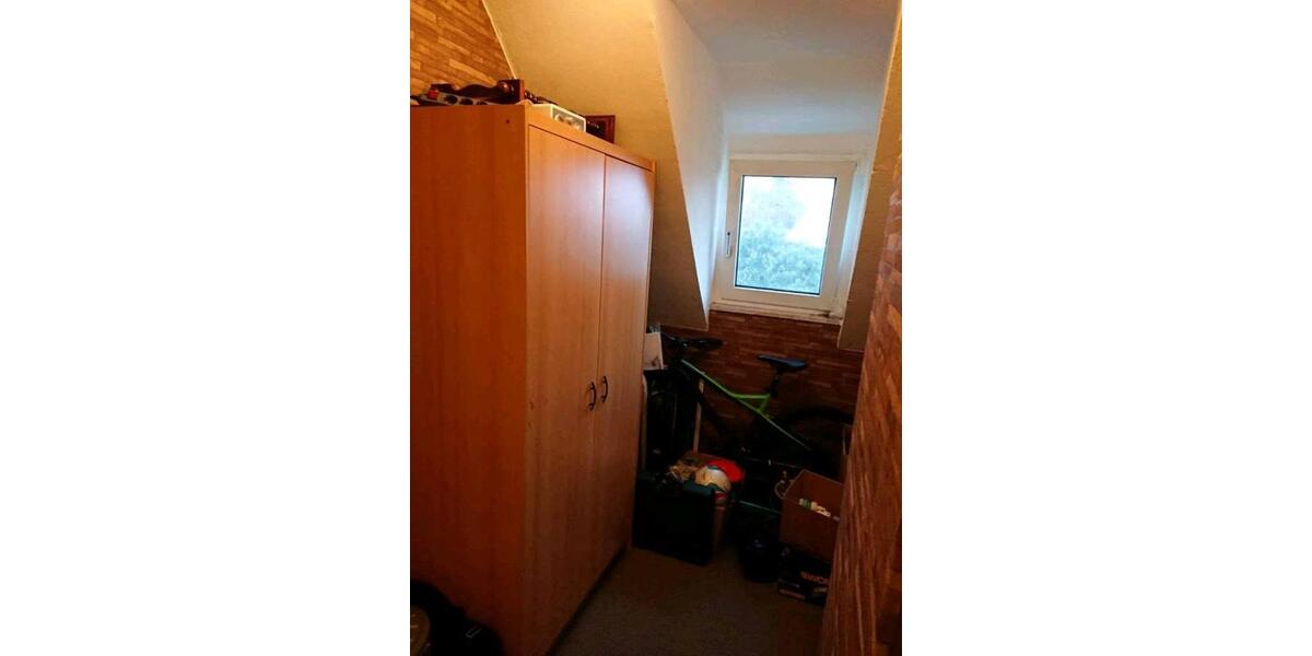 Dachgeschoßwohnung Wermelskirchen - 3.5 Zimmer, 60 m&sup2;, 129.500&euro; | Angebot:25887273