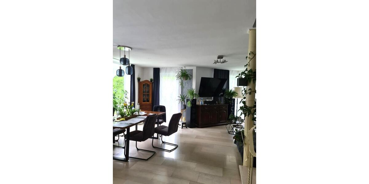 Doppelhaushälfte Reichshof - 5 Zimmer, 126 m&sup2;, 733&euro; | Angebot:27615087