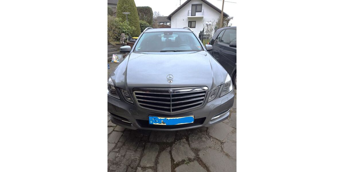 Mercedes-Benz E 220 168.550 km 11.779 &euro; Much 53804
