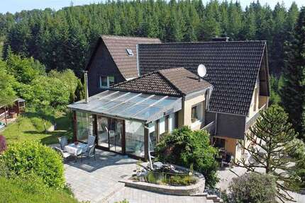 Haus Morsbach - 7 Zimmer, 262 m&sup2;, 395.000&euro; | Angebot:21445656